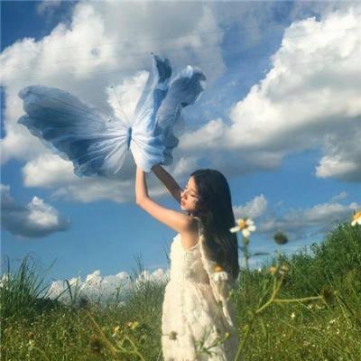何百芮的地狱毒白
